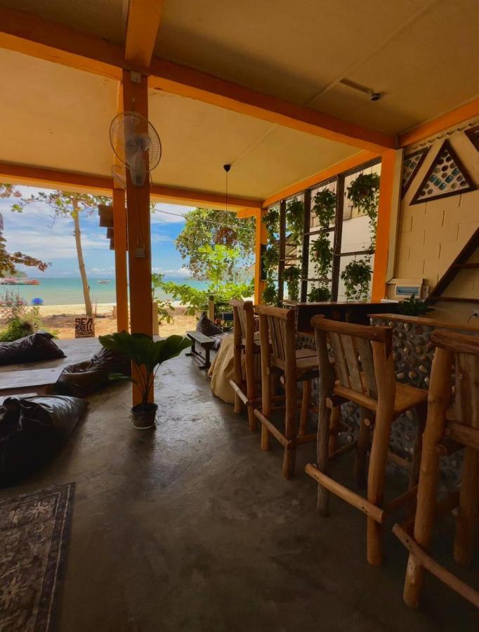Seashell Guesthouse, Bar And Tattoos Koh Rong Sanloem Buitenkant foto